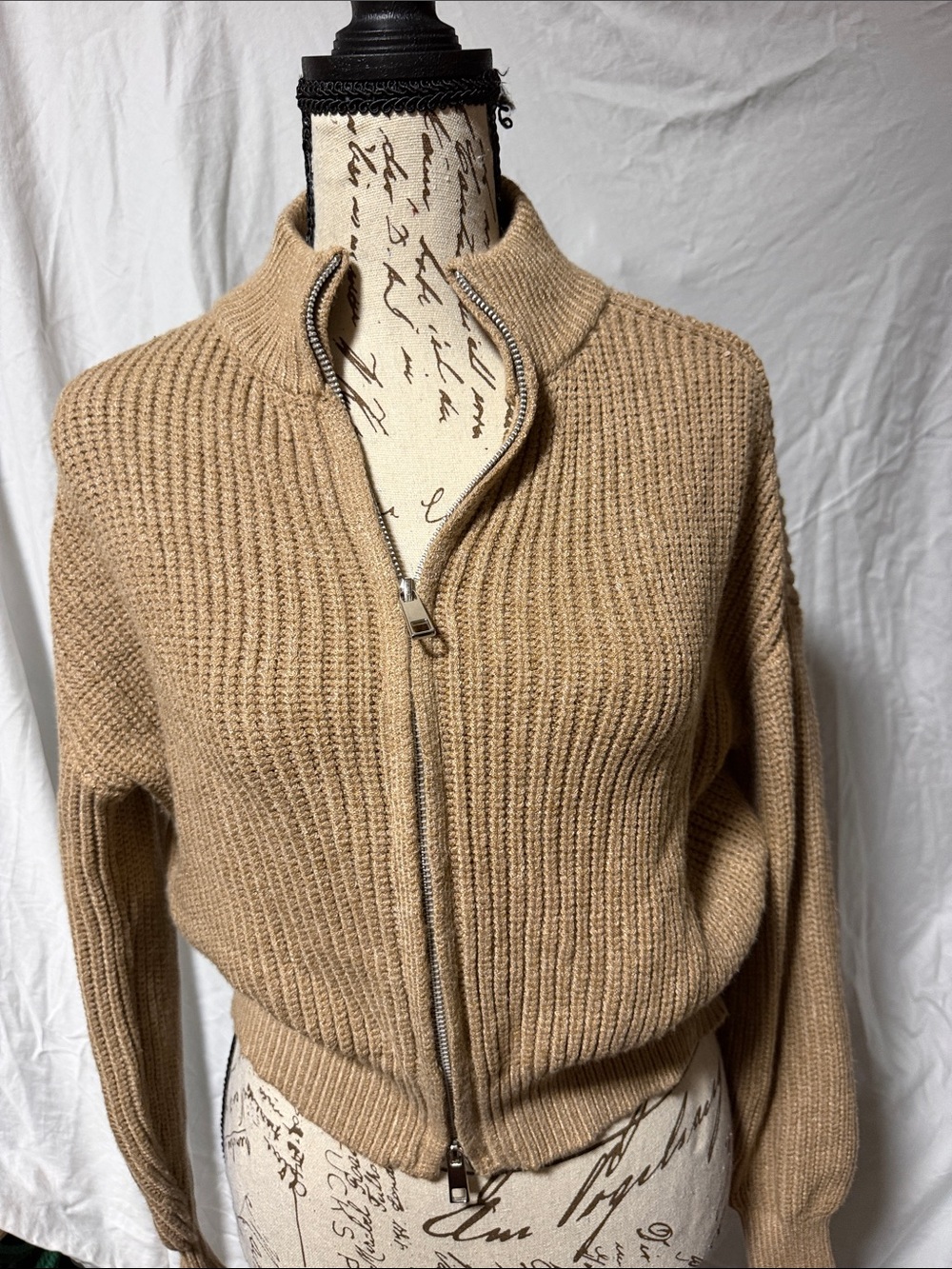 NWT No Comment Camel Tan Chunky Ribbed Knit Full Zip Sweater Size S